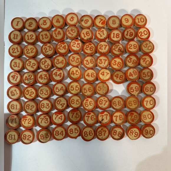 Vintage Bingo Cards And Numbers Wood Red Replacement Game Pieces 1-90 Missing 58 - Picture 4 of 6